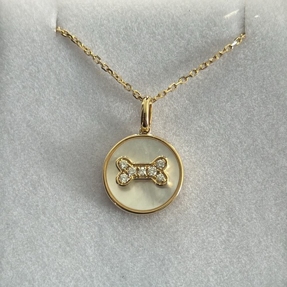 EFFY gold, diamond and mother of pearl dog bone necklace